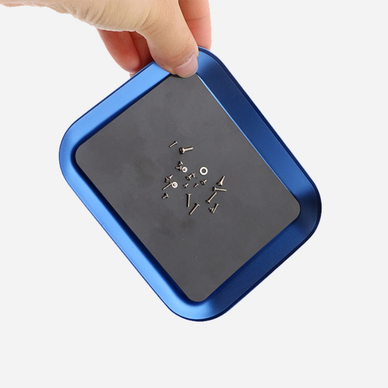 magnetická miska pro sestavení našich kovových edukativních modelů motorů
